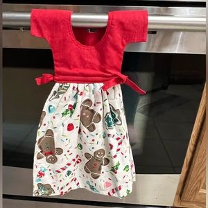 🚨2/$25🚨 Handmade Hanging Kitchen Dress Towel for the Oven or Dishwasher Bar.
